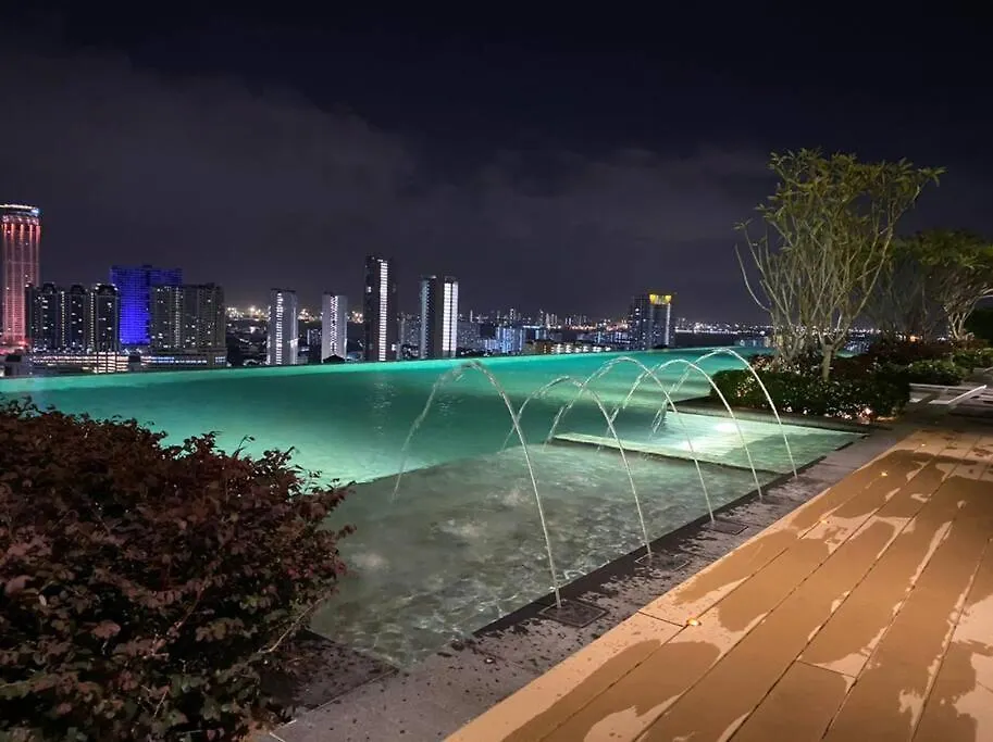 2Br Georgetown Luxury Suite #Rooftoppool #Beacon Malaysia