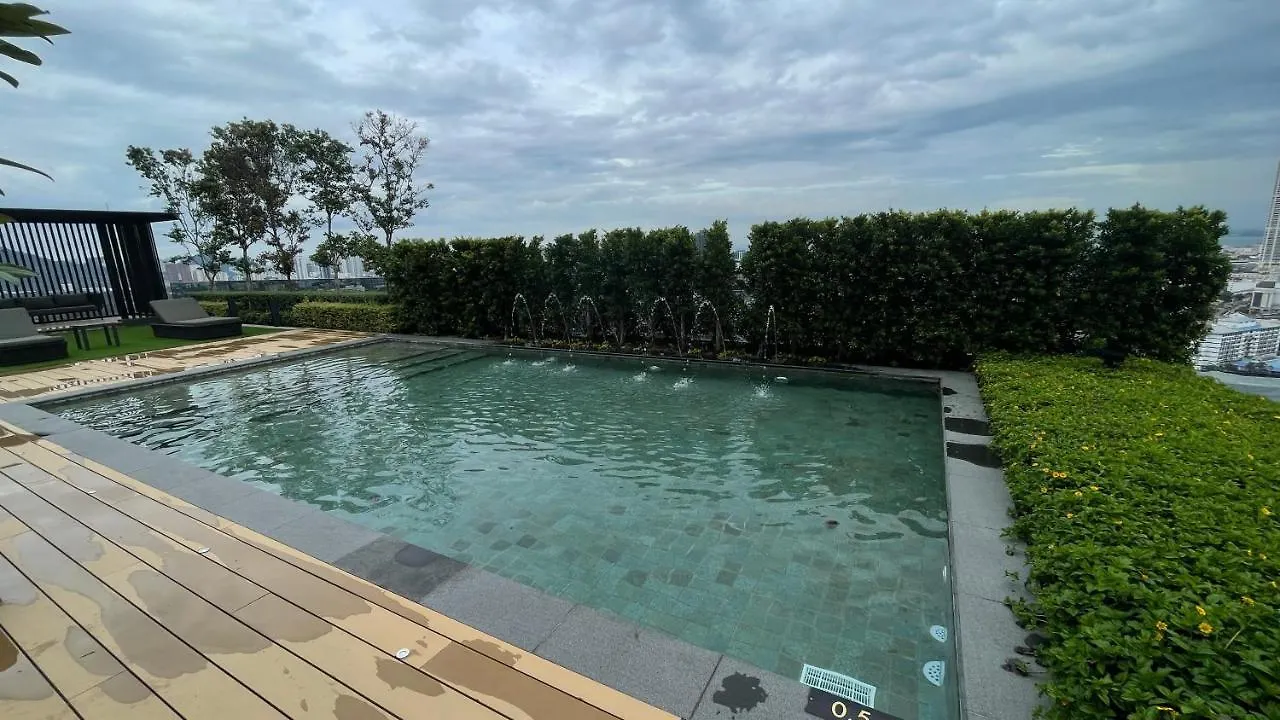 2Br Georgetown Luxury Suite #Rooftoppool #Beacon
