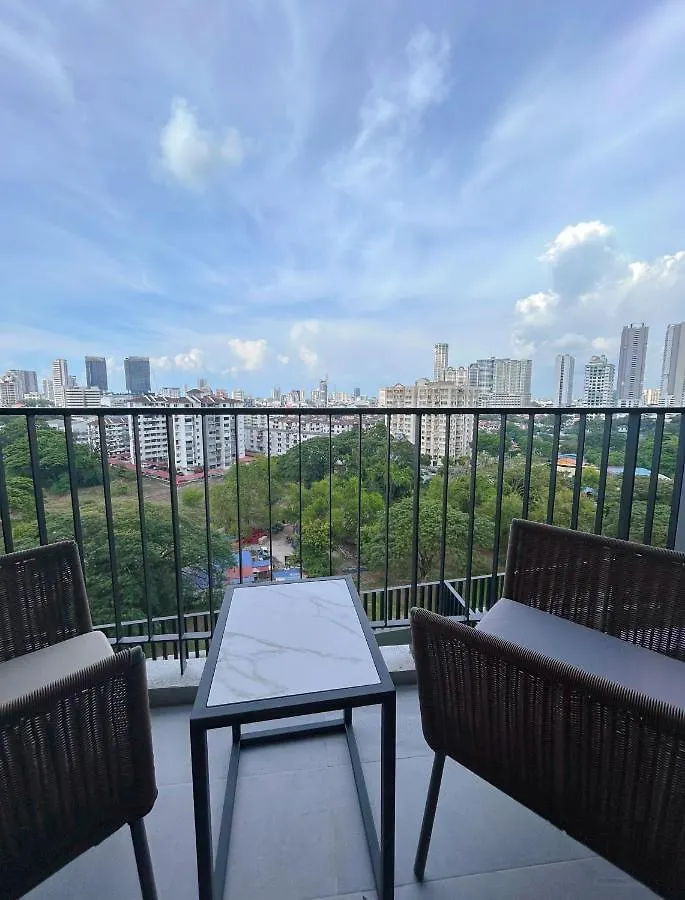 2Br Georgetown Luxury Suite #Rooftoppool #Beacon Malaysia